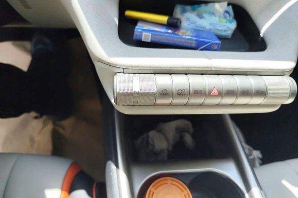 BYD Dolphin 2021, 75400 км, за 9379 USD - фото 11