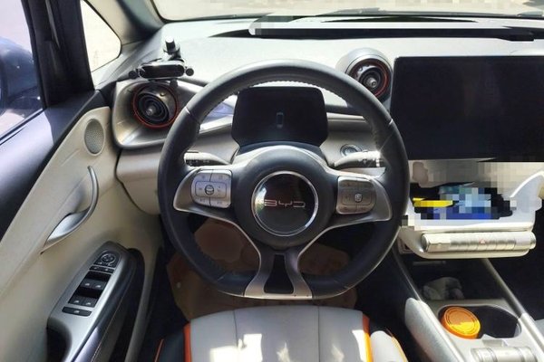 BYD Dolphin 2021, 75400 км, за 9379 USD - фото 7
