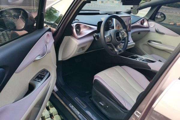 BYD Dolphin 2023, 63900 км, за 8141 USD - фото 16