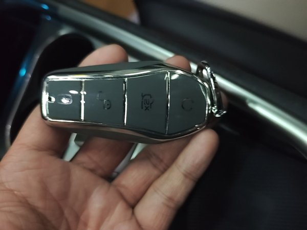 BYD Dolphin 2023, 24800 км, за 11584 USD - фото 2