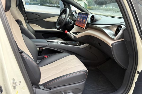 BYD Dolphin 2023, 51300 км, за 10718 USD - фото 21