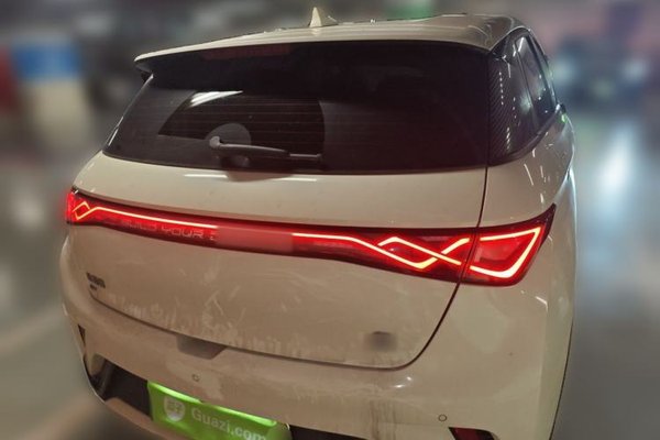 BYD Dolphin 2023, 36300 км, за 9022 USD