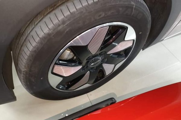 BYD Dolphin 2024, 29400 км, за 11438 USD - фото 9