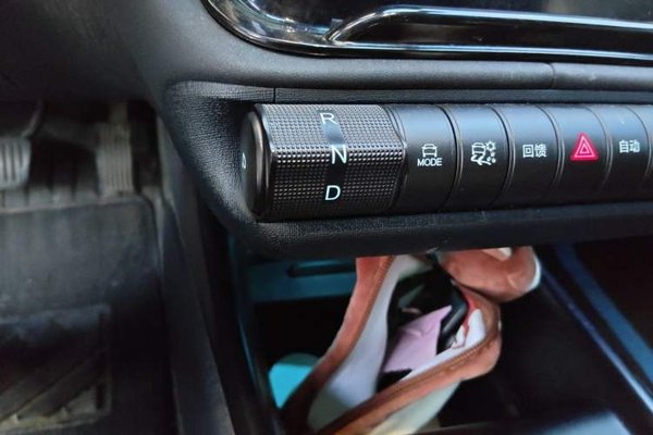 BYD Dolphin 2025, 31300 км, за 9119 USD - фото 14