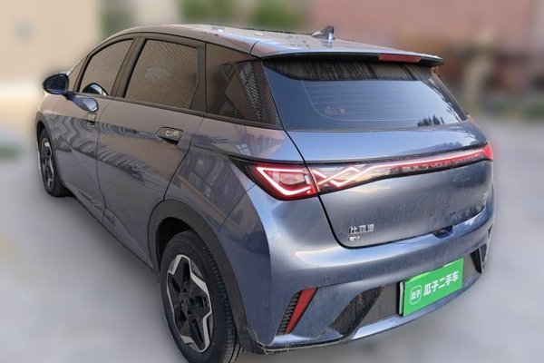 BYD Dolphin 2025, 31300 км, за 9119 USD