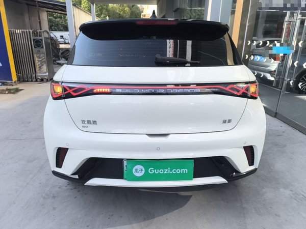 BYD Dolphin 2025, 16400 км, за 11619 USD
