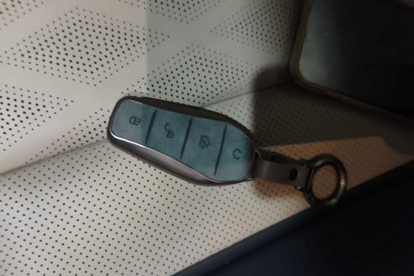 BYD Dolphin 2025, 15300 км, за 12257 USD - фото 23