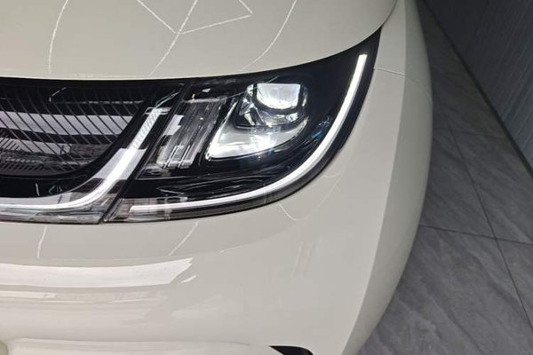 BYD Dolphin 2025, 2800 км, за 14042 USD