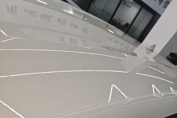 BYD Dolphin 2025, 2800 км, за 14042 USD