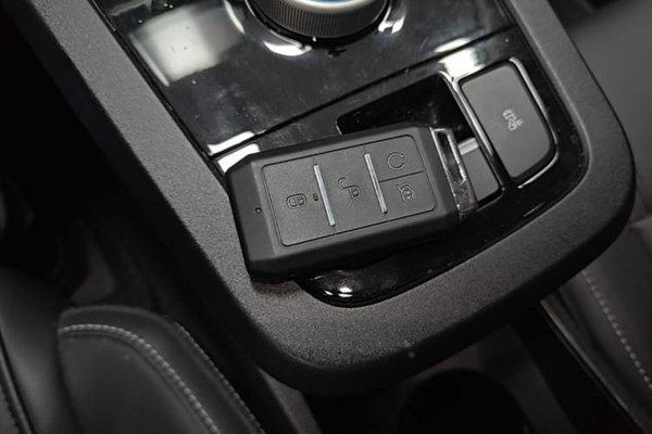 BYD e2 2019, 39300 км, за 7760 USD - фото 14