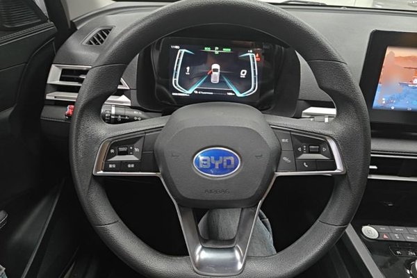 BYD e2 2019, 39300 км, за 7760 USD