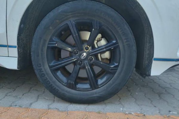BYD e2 2019, 43000 км, за 7006 USD