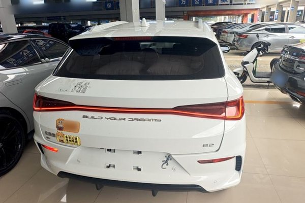 BYD e2 2020, 52200 км, за 9085 USD