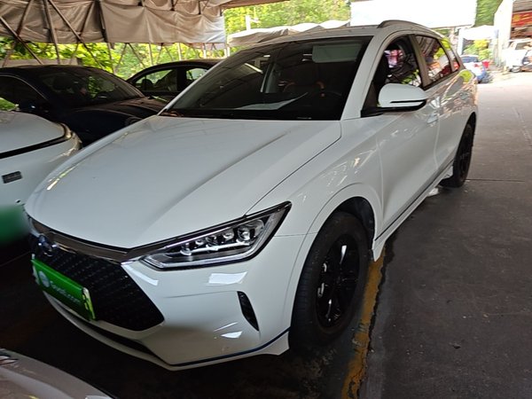 BYD e2 · 2021 год