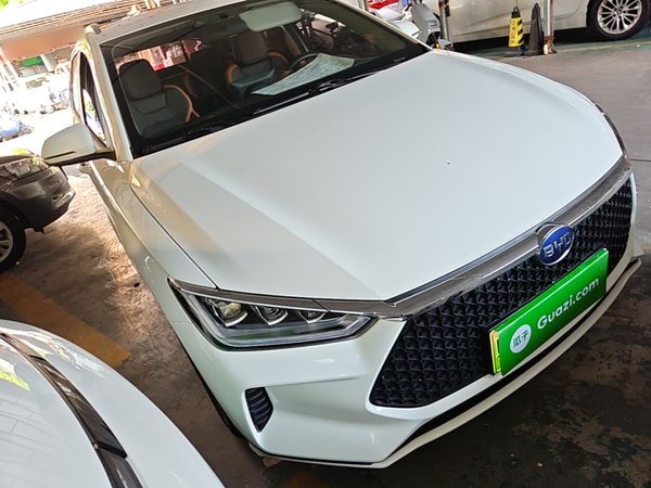 BYD e2 2021, 23600 км, за 9579 USD