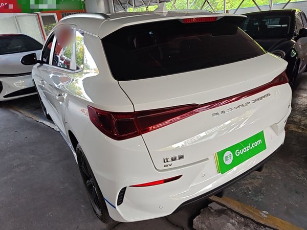 BYD e2 2021, 23600 км, за 9579 USD
