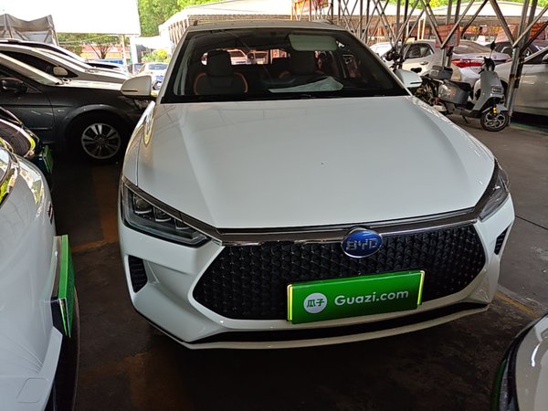 BYD e2 2021, 23600 км, за 9579 USD