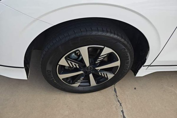 BYD e2 2023, 82900 км, за 9541 USD - фото 13