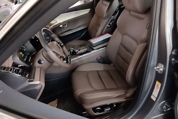 BYD Han 2020, 72700 км, за 14954 USD - фото 18