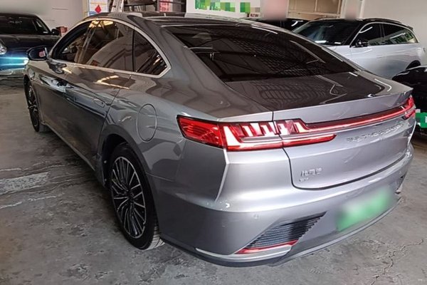 BYD Han 2020, 72700 км, за 14954 USD