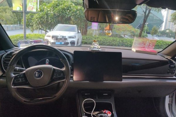 BYD Han 2020, 61800 км, за 15623 USD - фото 10