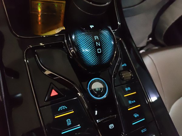 BYD Han 2020, 44800 км, за 13397 USD - фото 18