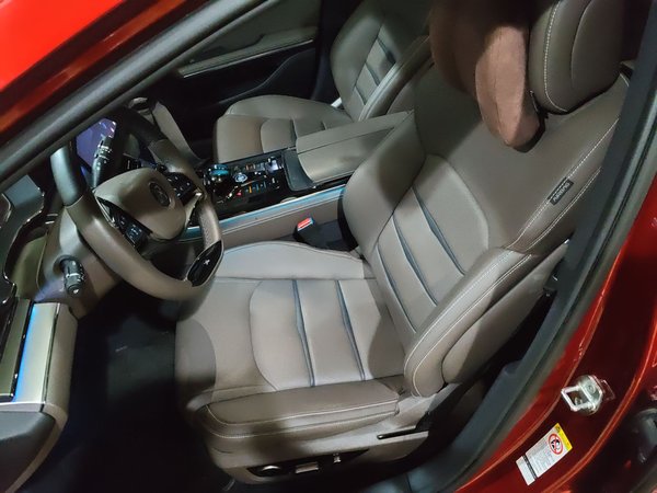 BYD Han 2020, 44800 км, за 13397 USD - фото 11