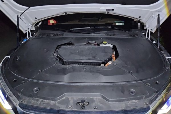 BYD Han 2020, 11900 км, за 12615 USD - фото 21