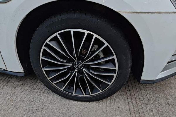 BYD Han 2020, 11900 км, за 12615 USD - фото 8