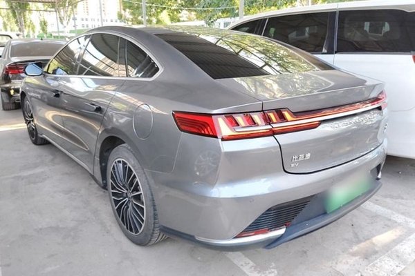 BYD Han 2021, 119700 км, за 14404 USD