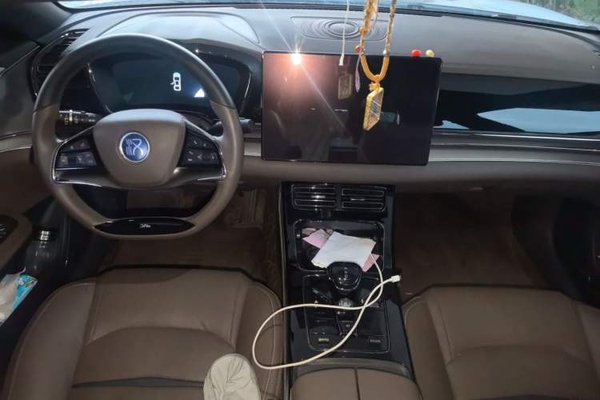 BYD Han 2021, 64200 км, за 15085 USD - фото 10