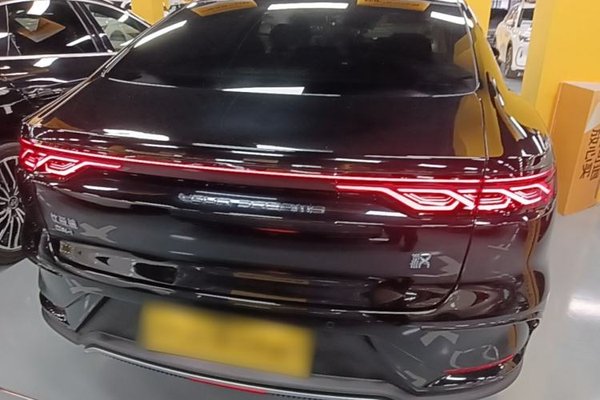 BYD Han 2022, 18700 км, за 16014 USD