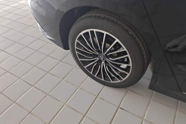 BYD Han 2022, 41600 км, за 14822 USD - фото 11