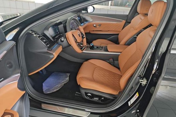 BYD Han 2022, 41600 км, за 14822 USD - фото 17