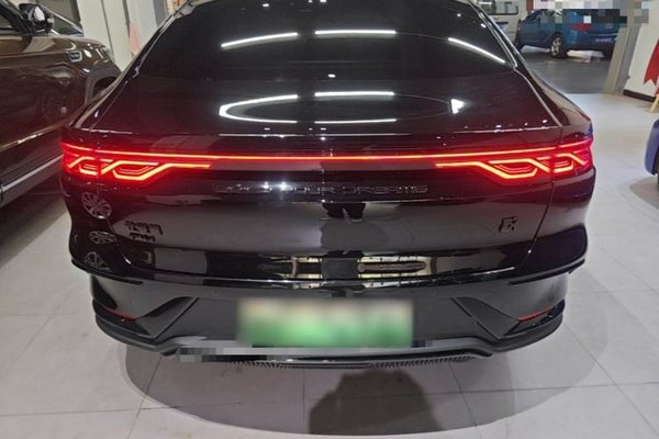 BYD Han 2022, 59400 км, за 15131 USD