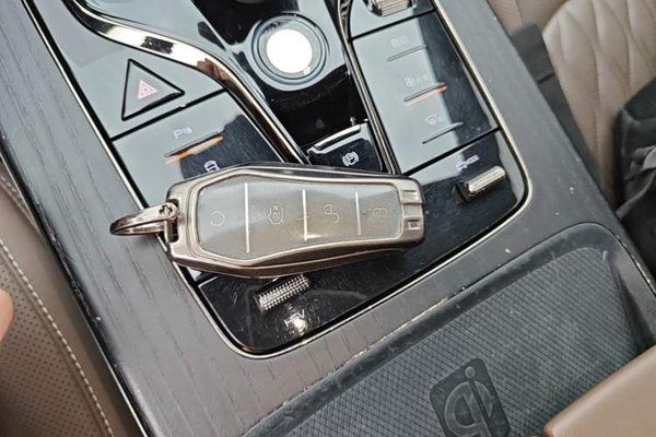 BYD Han 2022, 69200 км, за 15543 USD - фото 23