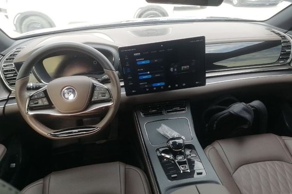 BYD Han 2022, 72200 км, за 15368 USD - фото 12