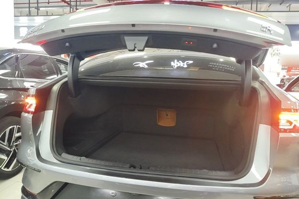 BYD Han 2022, 46800 км, за 16146 USD - фото 22