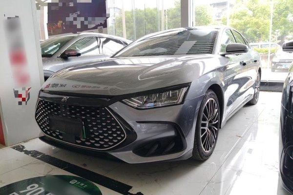 BYD Han · 2022 год