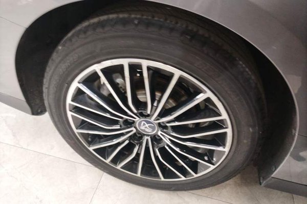 BYD Han 2022, 77700 км, за 14506 USD - фото 11