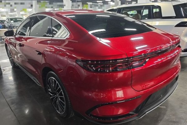 BYD Han 2022, 53099 км, за 15366 USD