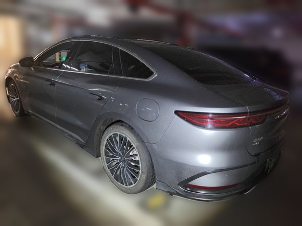 BYD Han 2022, 49300 км, за 13812 USD