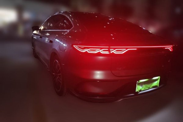 BYD Han 2022, 82400 км, за 13701 USD