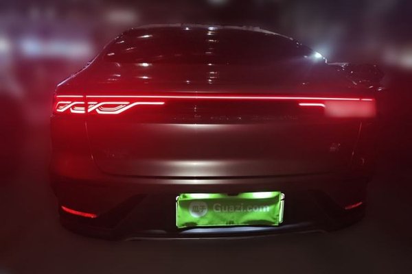 BYD Han 2022, 82400 км, за 13701 USD