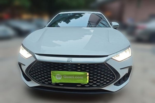BYD Han 2022, 23400 км, за 15322 USD