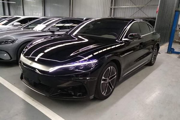 BYD Han · 2023 год