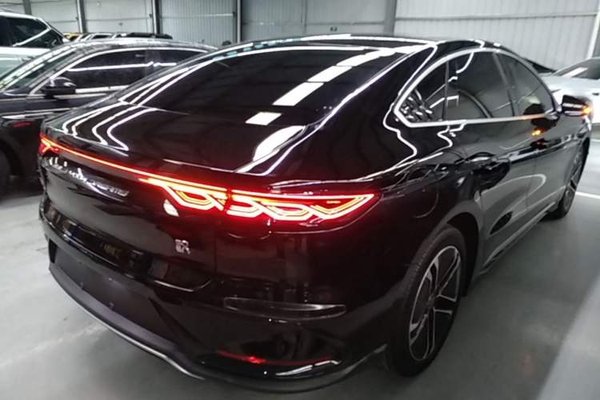 BYD Han 2023, 15300 км, за 21832 USD - фото 6