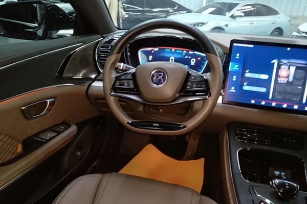 BYD Han 2023, 15300 км, за 21832 USD - фото 14