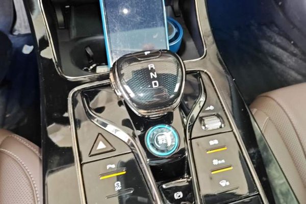 BYD Han 2023, 31100 км, за 19425 USD - фото 22