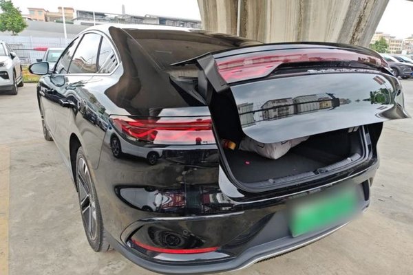 BYD Han 2023, 31100 км, за 19425 USD